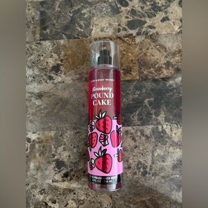 Bath and Body Works Fragrance Mist 8 fl oz Bottle Strawberry Poundcake 90% Full